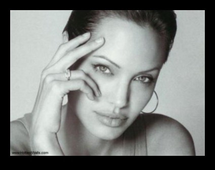 Glam în alb și negru Un aspect cu contrast ridicat pentru orice ocazie 4 Glam în alb și negru: Explorarea frumuseții cu contrast ridicat în stilurile de machiaj