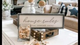 Cum să încorporezi modalități creative de a folosi accente de aur în decorul de coastă pentru o notă de lux?